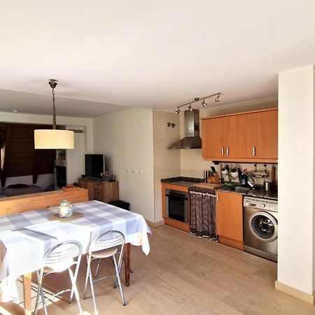 Apartamento centro de Sallent con WIFI Sallent de Gállego Exterior foto