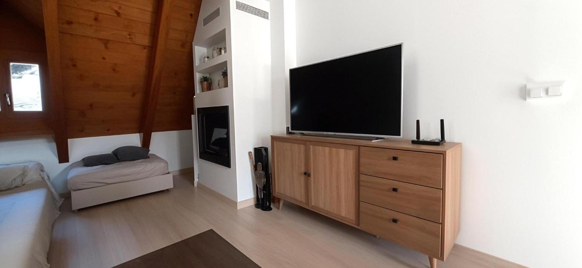 Apartamento centro de Sallent con WIFI Sallent de Gállego Exterior foto